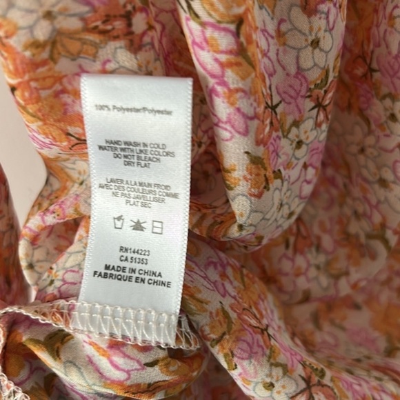 Bishop + Young Keyholes Blouse - Picture 12 of 13